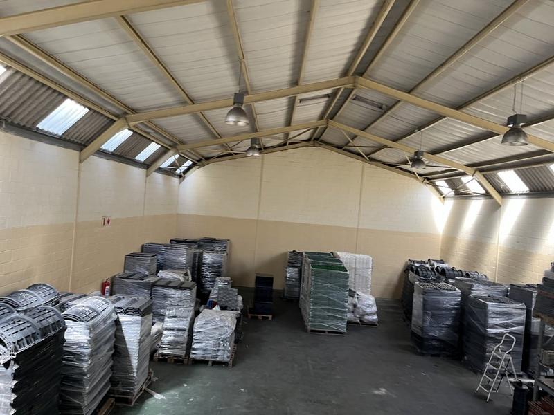 To Let commercial Property for Rent in Killarney Gardens Western Cape